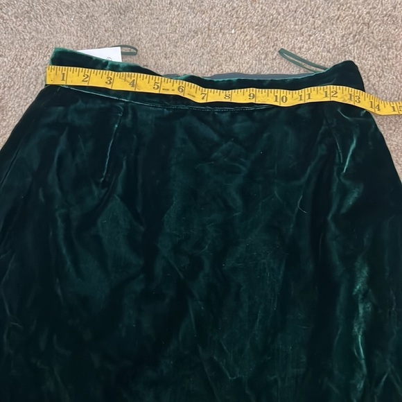 DOLCE & GABANA green velvet midi skirt size 42 - Picture 13 of 14